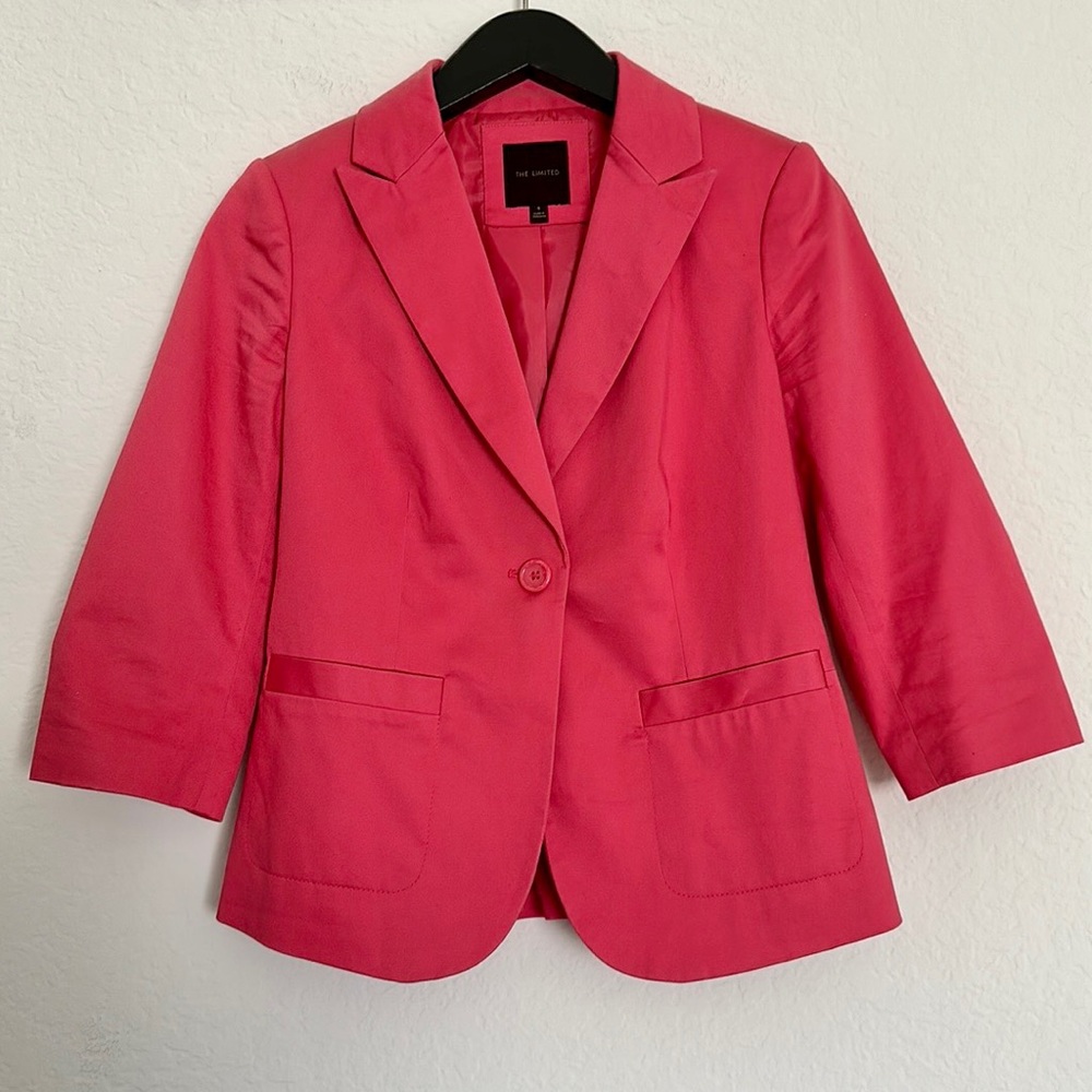 The Limited - 3/4 Sleeve Coral Blazer